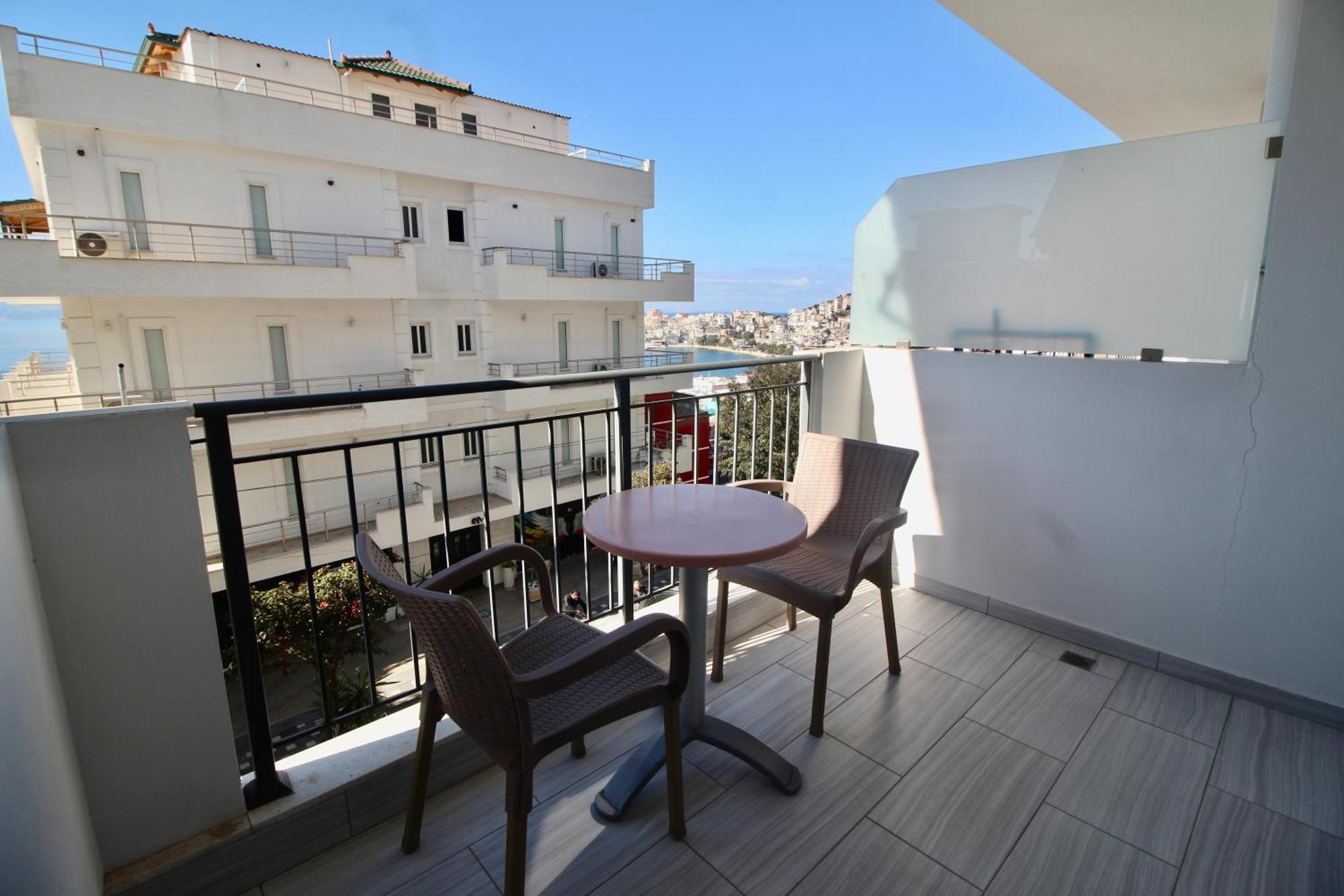 Sela Apartments Sarandë Exterior foto